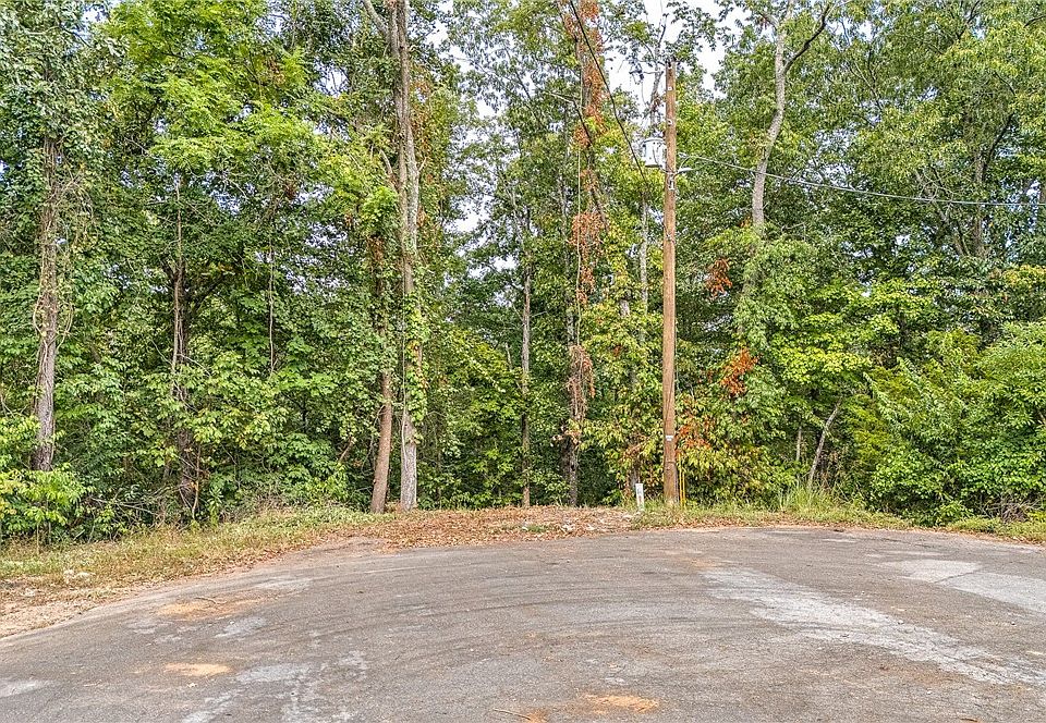 1st image of Lonsdale Dr #21