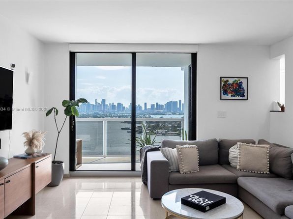 9 Island Ave APT 2205