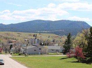 322 9th St, Sturgis, SD 57785