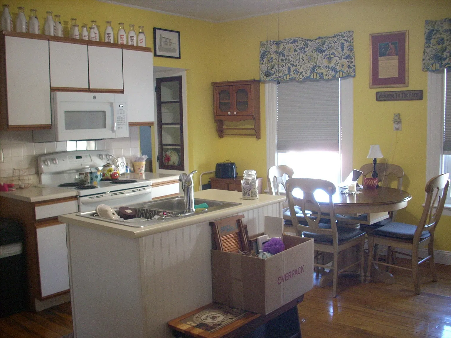 2 bed, 1074 sqft, $1,735 — Photo 4