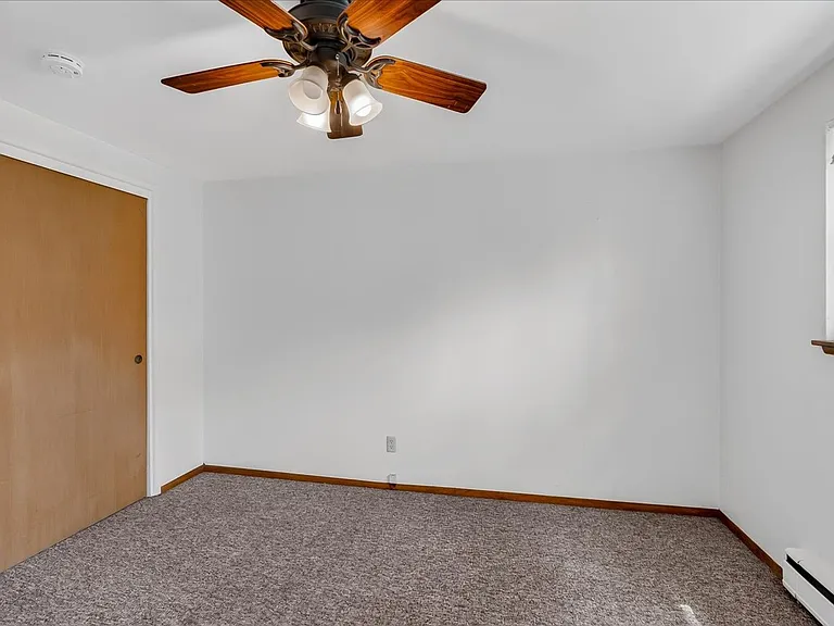 5809 Raymond Rd — Photo 17