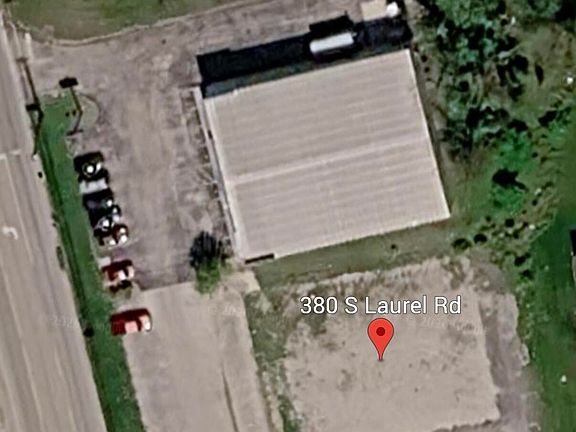 2nd image of 380 S Laurel Rd