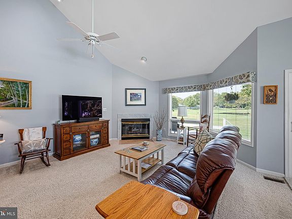 5th image of 324 Walkabout Rd