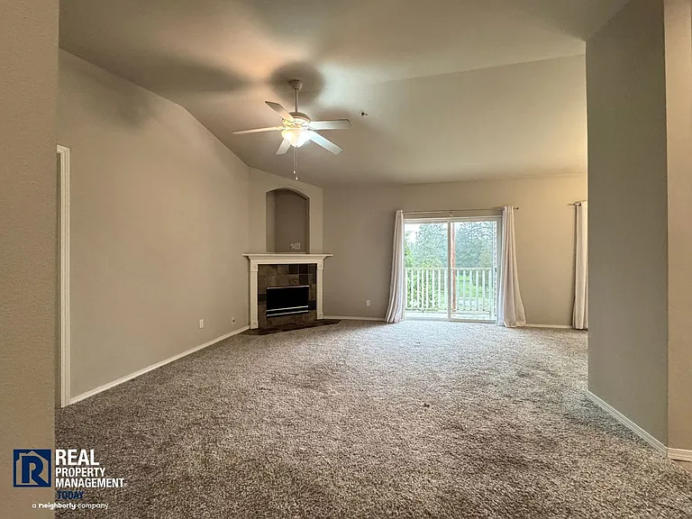 14110 SE 171st Way #B303 — Photo 11