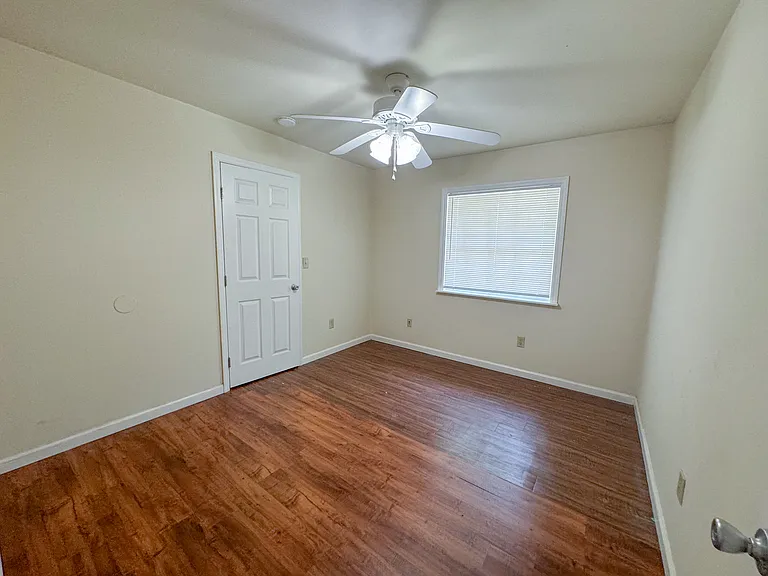 1665 Mayhew St — Photo 12