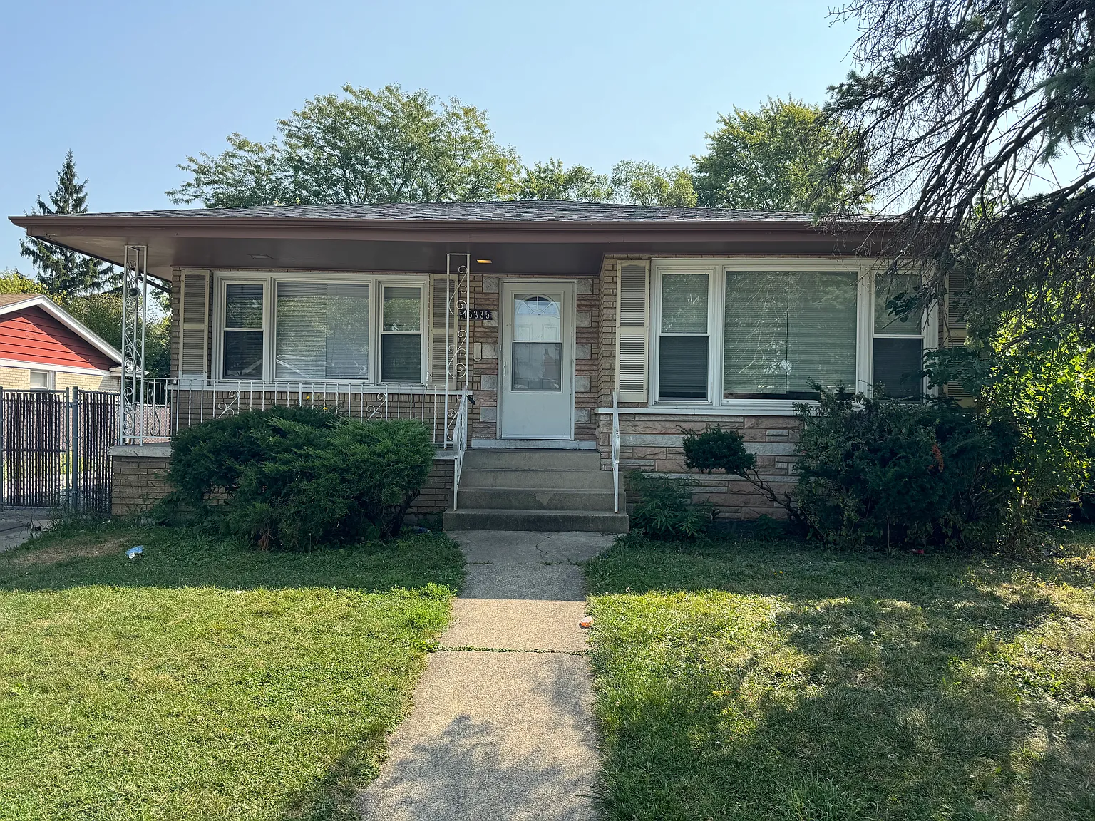 16335 Woodlawn East Ave photo 1