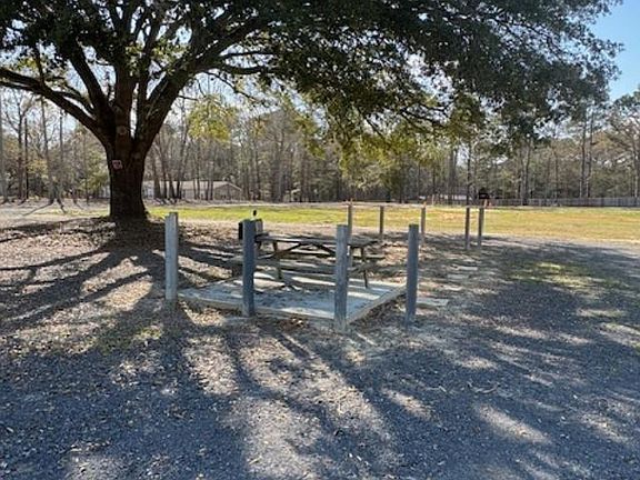 4th image of 2212 State Park Rd