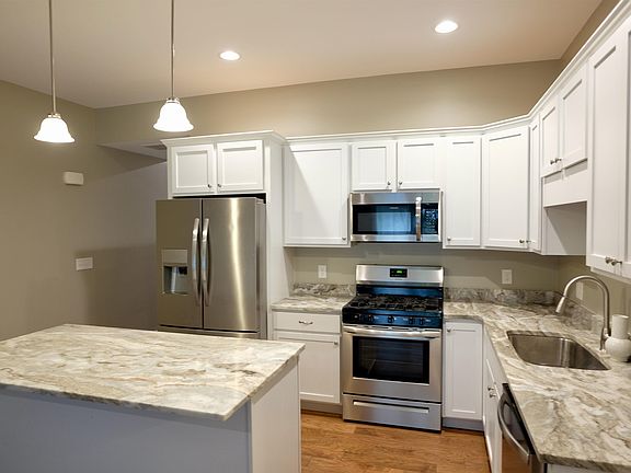3rd image of 5 Callaway Drive #5