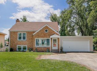 19 W 55th St, Westmont, IL