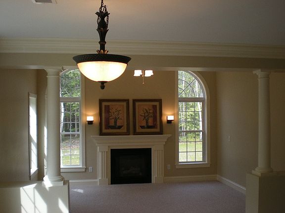 4th image of 2 Millbrook Dr
