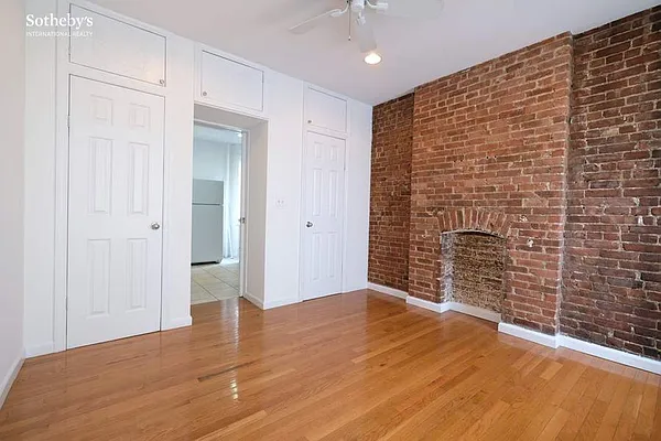 Rented by Sotheby's International Realty | media 8