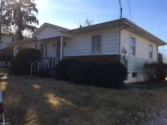 2nd image of 1110 Thomas St