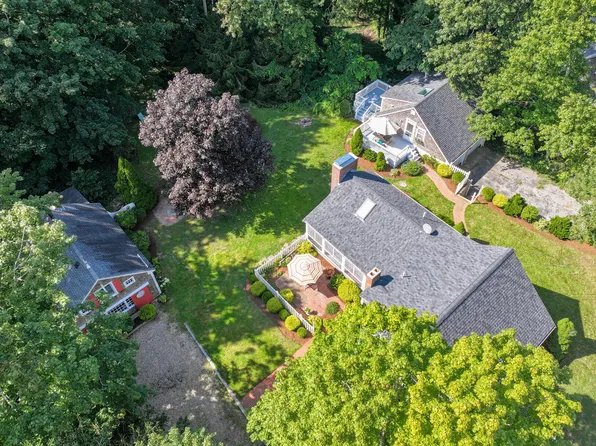 21 Minden Lane, Yarmouth Port, MA 02675