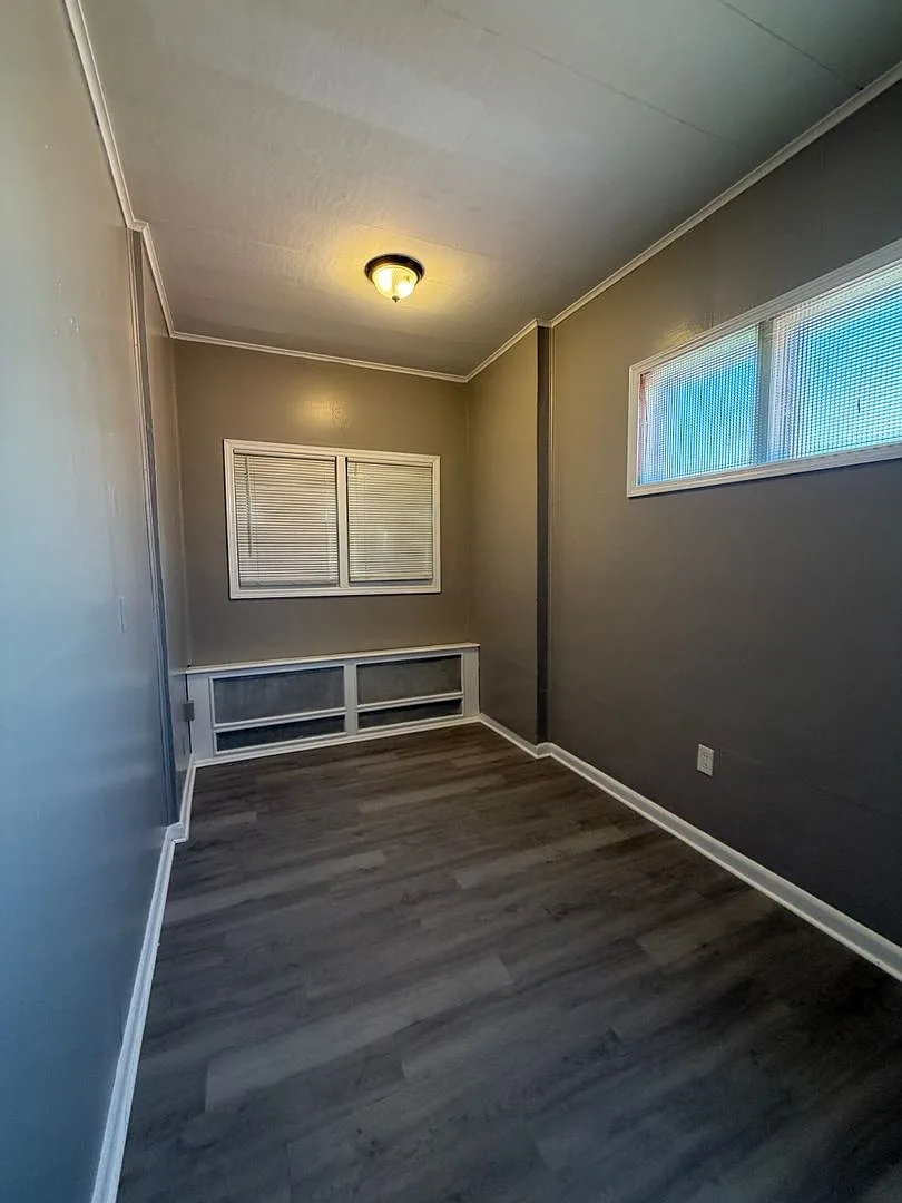 138 N 8th Street — Photo 3