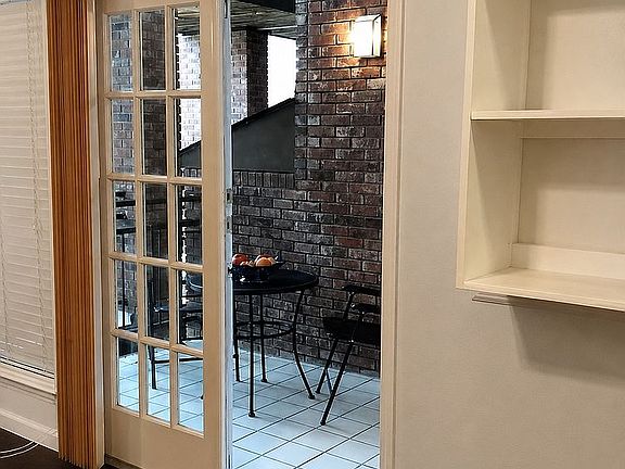 4th image of 3001 Cedar St APT 110