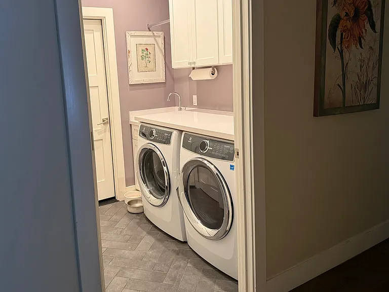 18507 Wellesley Ct — Photo 21
