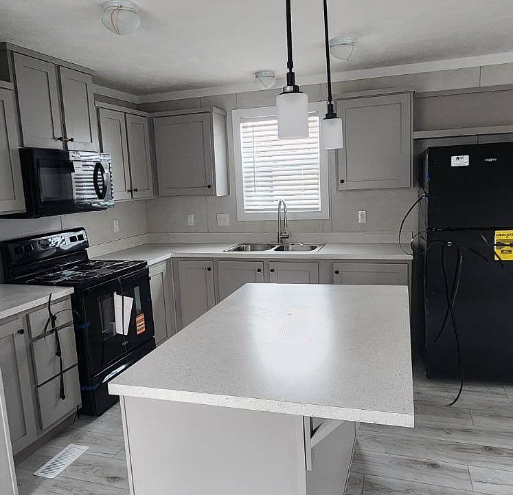 1st image of 746 N Main St Lot 39
