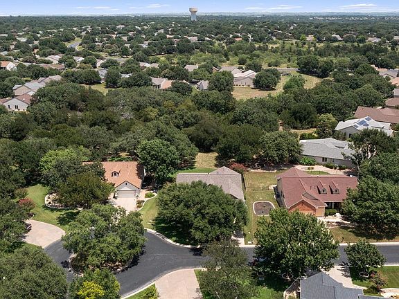 2nd image of 103 Brooks Cir