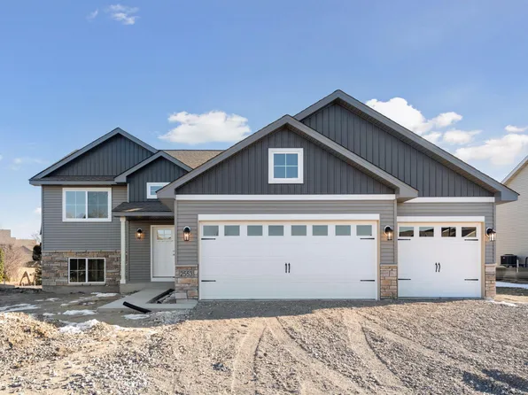 2553 Coldwater Xing, Mayer, MN 55360