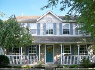 8 Olympia Ln, Sicklerville, NJ 08081
