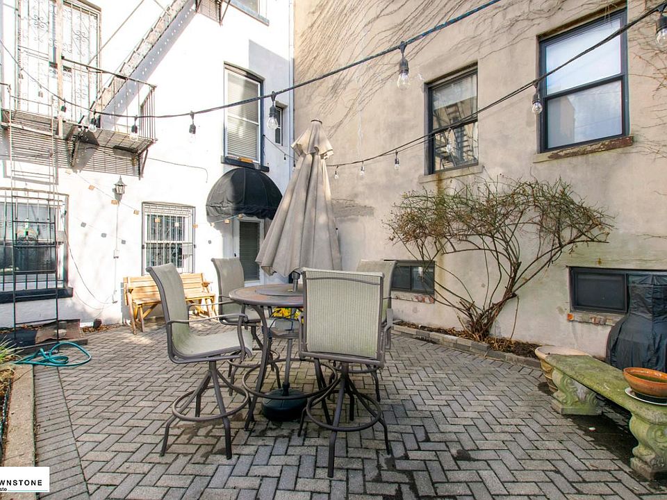 1st image of 150 Carroll St APT 1