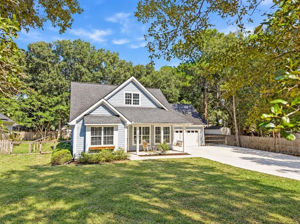 1555 Keswick Dr, Johns Island, SC 29455