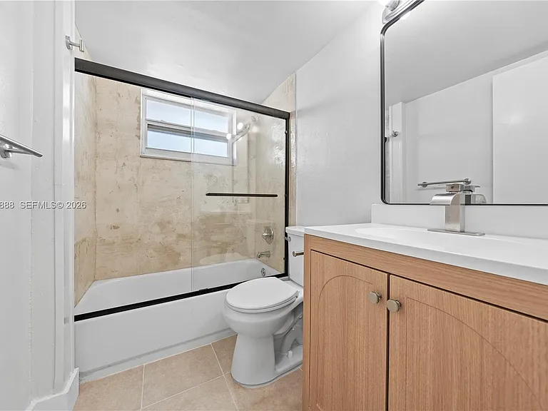 1300 Lincoln Rd #D204 — Photo 9