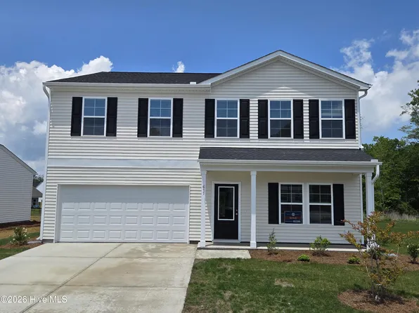 611 Hicks Court, Sneads Ferry, NC 28460