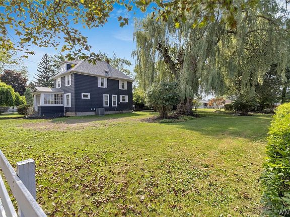 4th image of 48 Laverack Ave