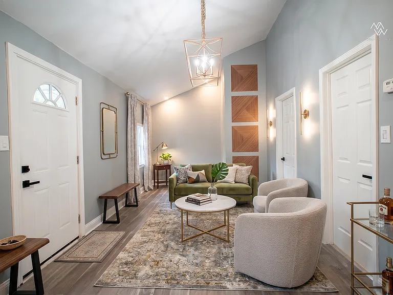 6041 Jackson Ave — Photo 5