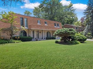 2337 Arbeleda Ln, Northbrook, IL