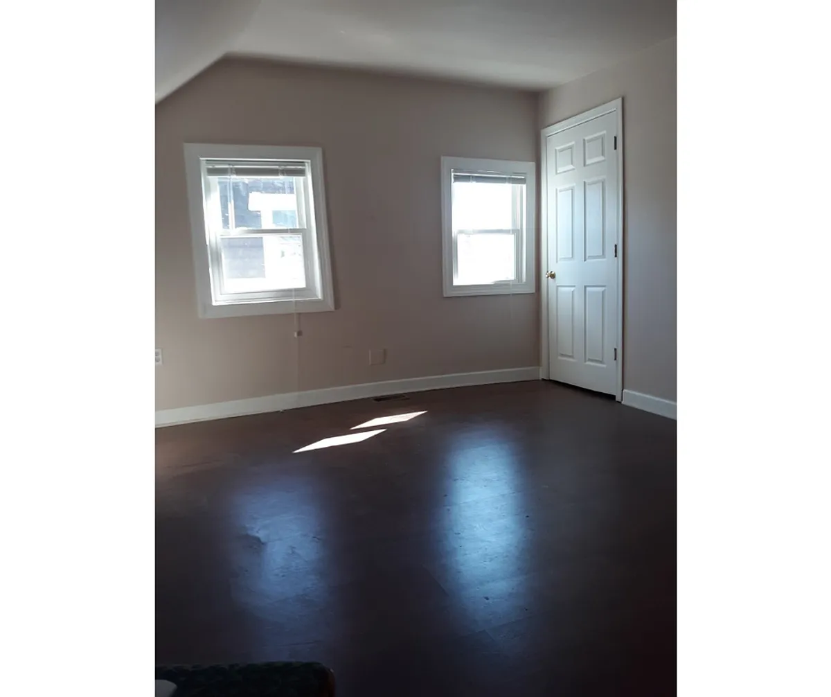 Building Photo - 3818 W Cold Spring Ln #11-600-11