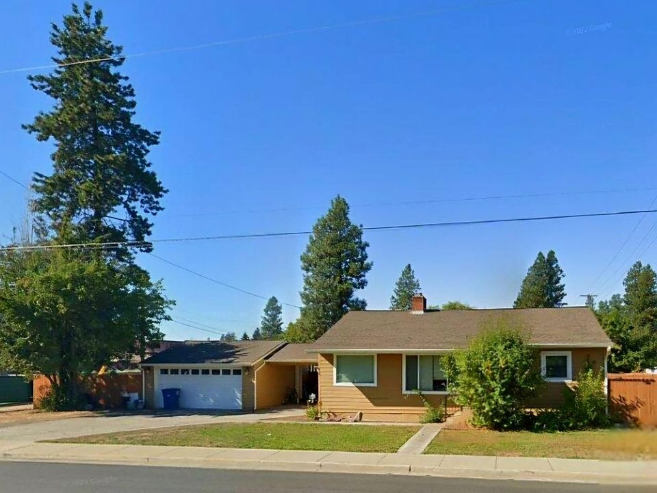 1st image of 819 N Idaho St