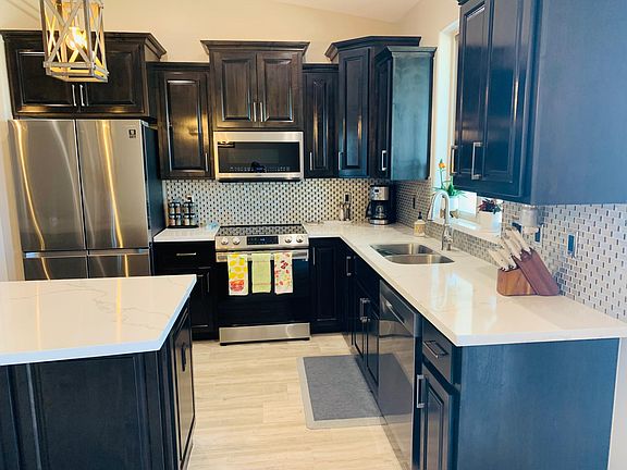 4th image of 1185 Catalina Dr