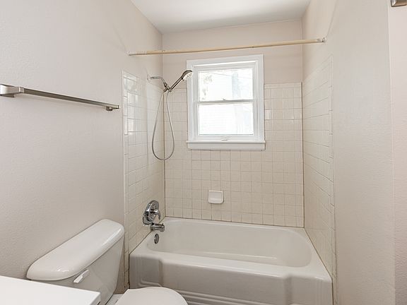 4th image of 909 E Costilla St #806a99a6e