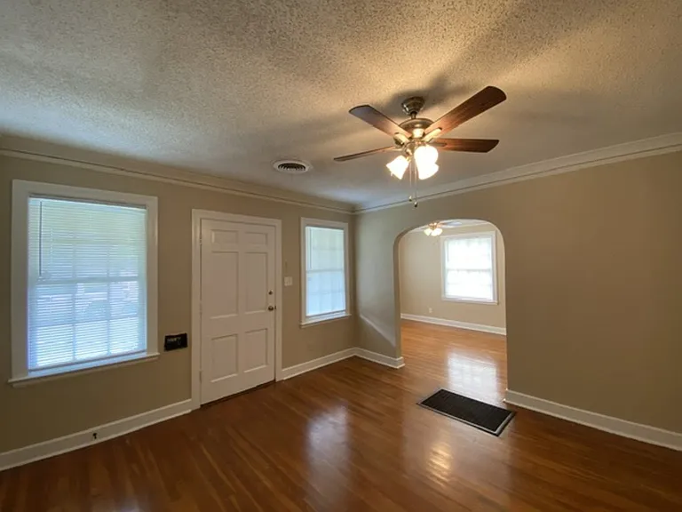 1598 N Michelle Cir — Photo 3