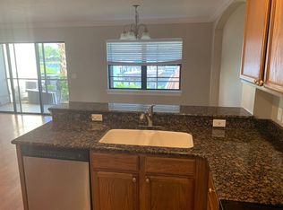 628 Yardarm Dr, Apollo Beach, FL 33572