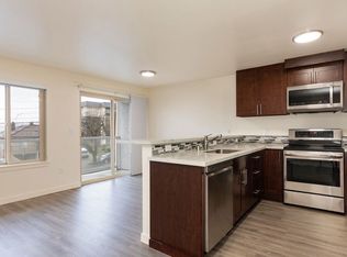 2465 Dexter Ave N #303, Seattle, WA 98109