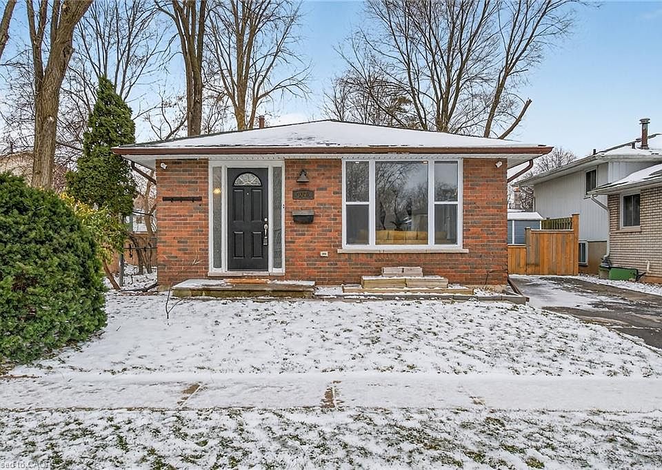 1st image of 3075 Empire Pl