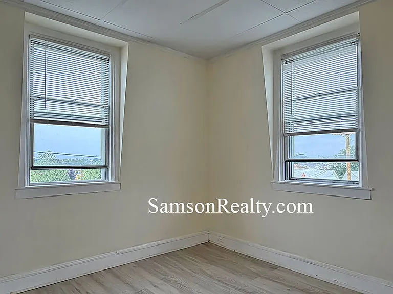 224 Juniper St #2 — Photo 11