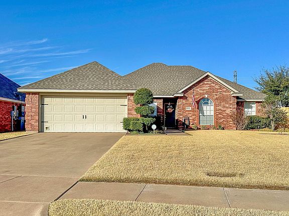 2nd image of 4806 Pinehurst Dr