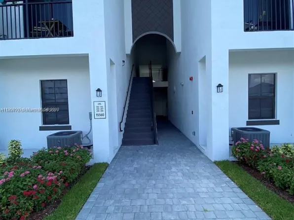 15560 SW 136th St #206, Miami, FL 33196