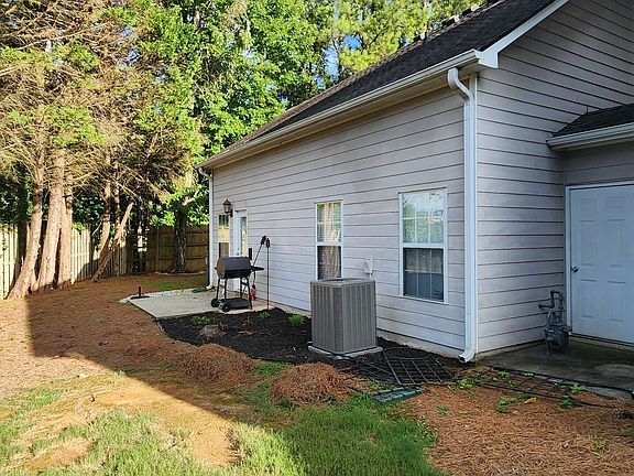 4th image of 1501 Panther Creek Ct NW