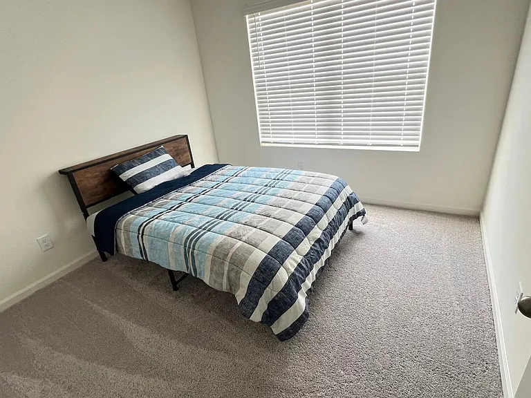 105 Thetford Way — Photo 11
