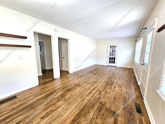 3rd image of 561 Allendale Dr