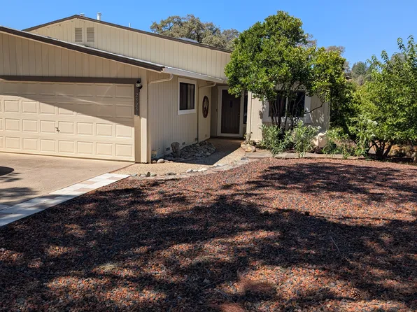 23256 Lone Pine Dr, Auburn, CA 95602