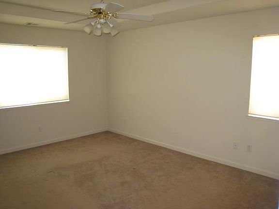 3rd image of 1068 Woodcrest Ct