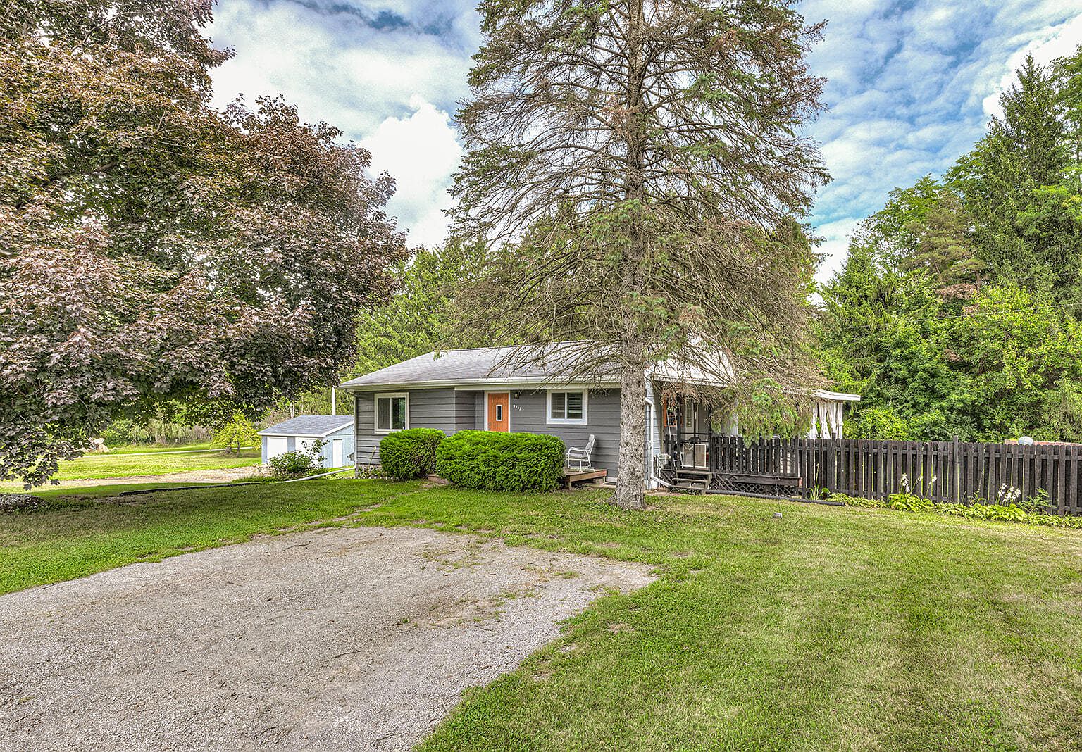 3217 Blackman Rd, Jackson, MI 49201 Zillow