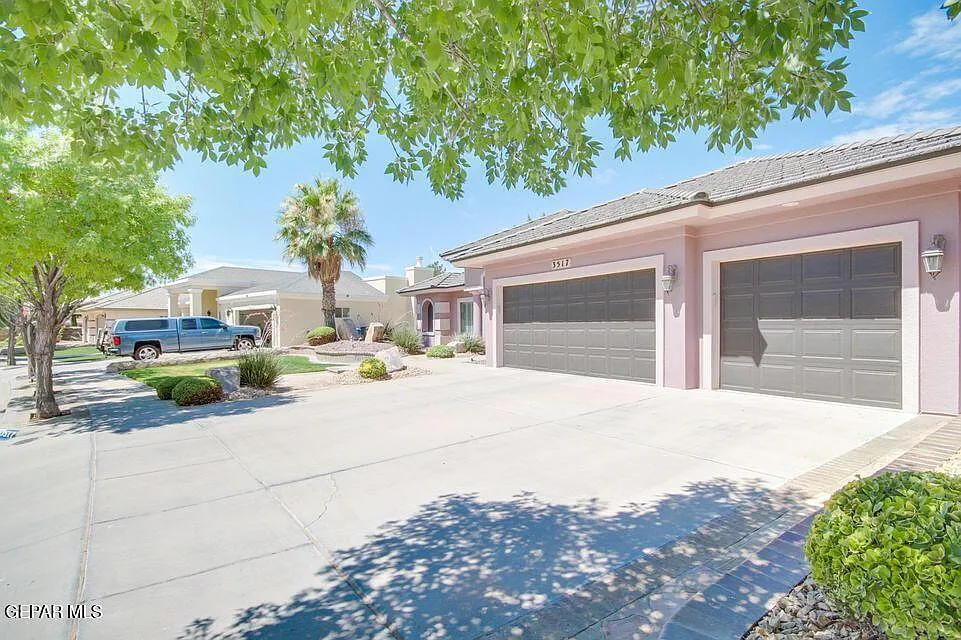 4 bed, 3.5 bath, 2671 sqft, $2,895 — Photo 3