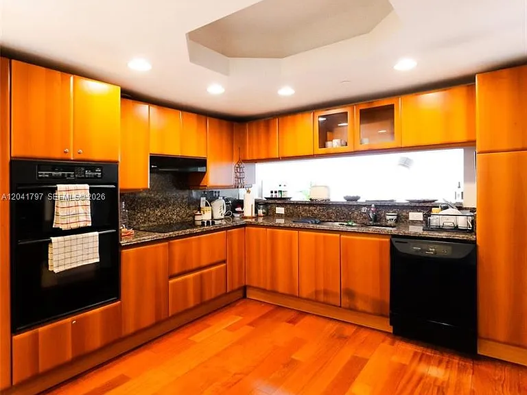 9595 Collins Ave #N9-C — Photo 8